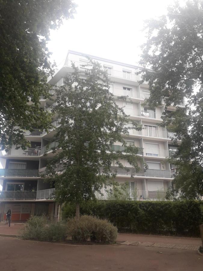 Residence D'Anjou - Grand Studio Avec Balcon Et Parking Privatif Perpignan Kültér fotó