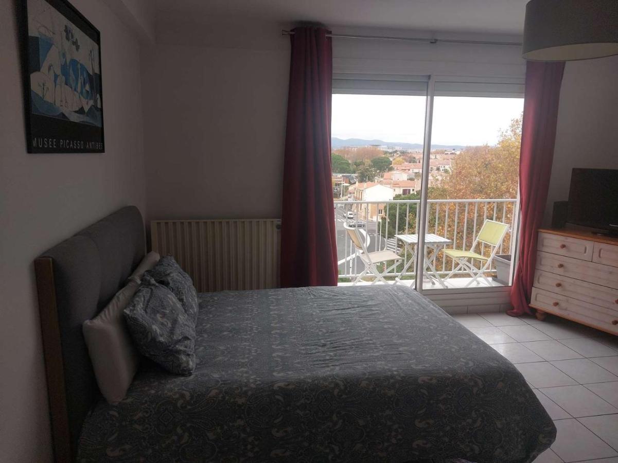 Residence D'Anjou - Grand Studio Avec Balcon Et Parking Privatif Perpignan Kültér fotó